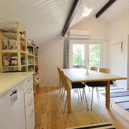 Three-bedroom Holiday In * Knebel
