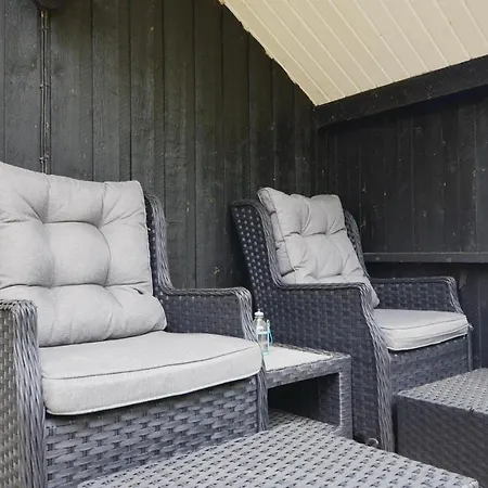 Сasa de vacaciones Three-bedroom Holiday In